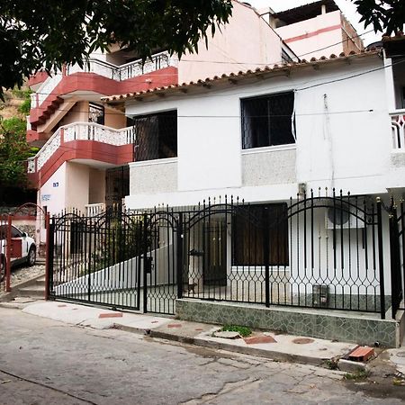 Hostal Villa Del Mar - Rodadero Санта-Марта Экстерьер фото